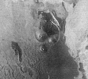 PIA00487: Venus - Volcanic Domes on Flank of Volcanic Maat in East Ovda Region
