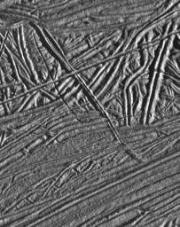 PIA00851: Cross-cutting Relationships of Surface Features on Europa