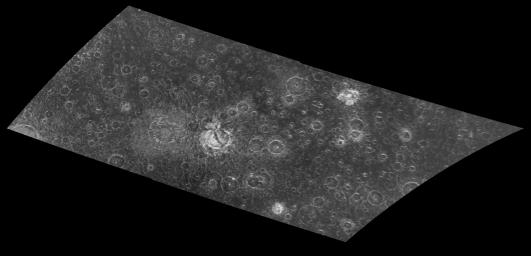 PIA01225: Craters in a Newly Imaged Area on Callisto