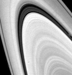 PIA02289: Saturn's B rings