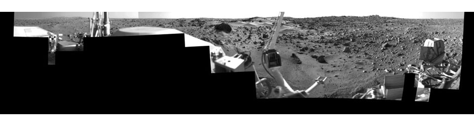 PIA03163: Morning on Chryse Planitia - Viking Lander 1 Camera 1 Mosaic