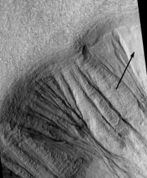 PIA04409: Gullies on Martian Crater (MOC)