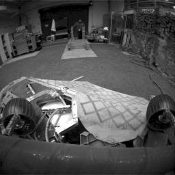 PIA05066: 95-degree Position at JPL Testbed