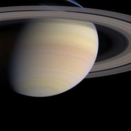PIA06060: Colorful Saturn, Getting Closer