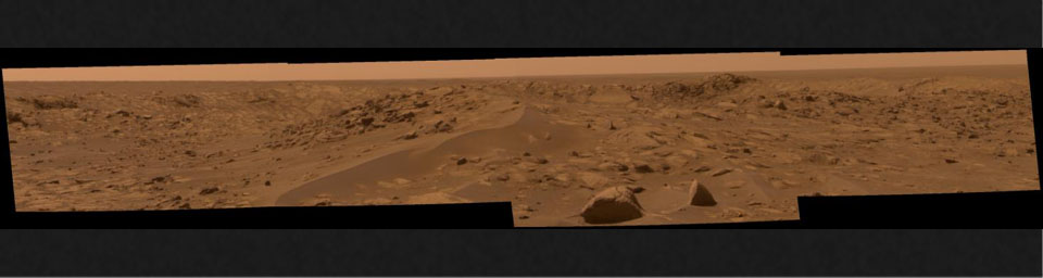 PIA08632: Opportunity Approaches the Bowl of Beagle Crater (True Color)