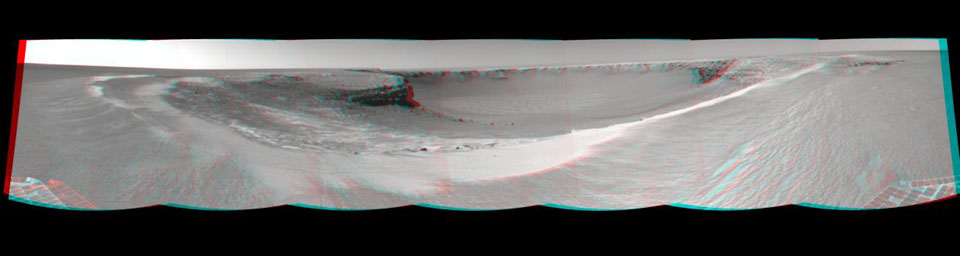 PIA08784: 'Victoria Crater' from 'Duck Bay' (Stereo)