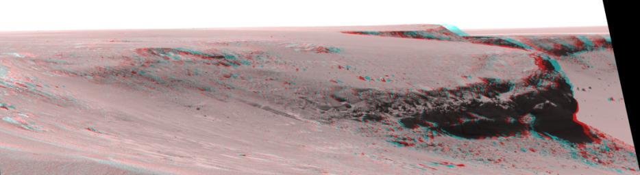 PIA08805: Layers of 'Cape Verde' in 'Victoria Crater' (Stereo)