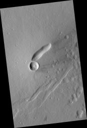 PIA09473: East Mareotis Tholus