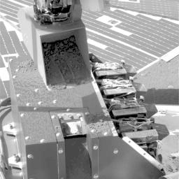 PIA10786: First Sample Delivery to Mars Microscope