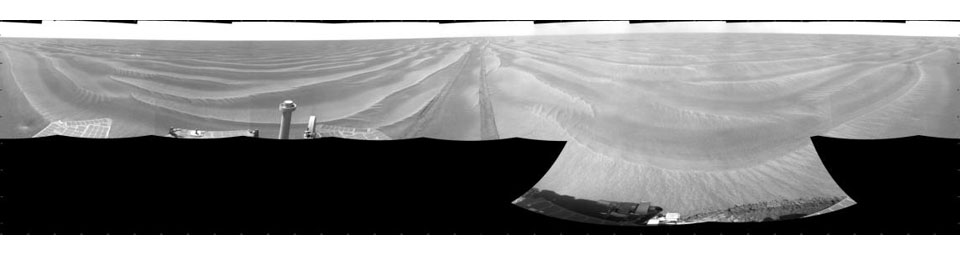 PIA12130: Opportunity's View After 72-Meter Drive, Sol 1912