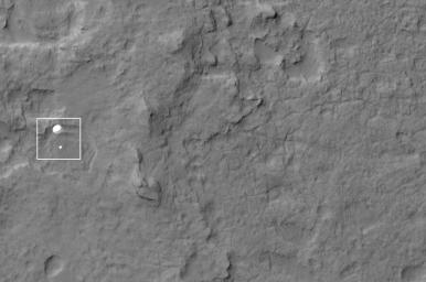 PIA15980: Curiosity Spotted on Parachute by Orbiter