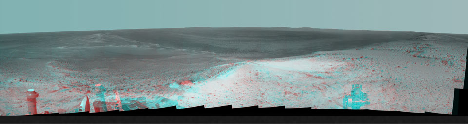 PIA19111: High Viewpoint for 11-Year-Old Rover Mission on Mars (Stereo)
