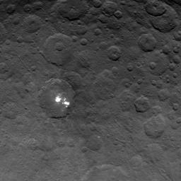 PIA19568: Bright Spots in Ceres' Second Mapping Orbit