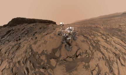 PIA20844: Curiosity Self-Portrait at 'Murray Buttes'