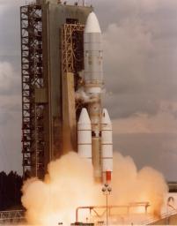 PIA21744: Voyager 2 Launch