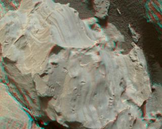 PIA22212: Stereo View of Martian Rock Target 'Funzie'