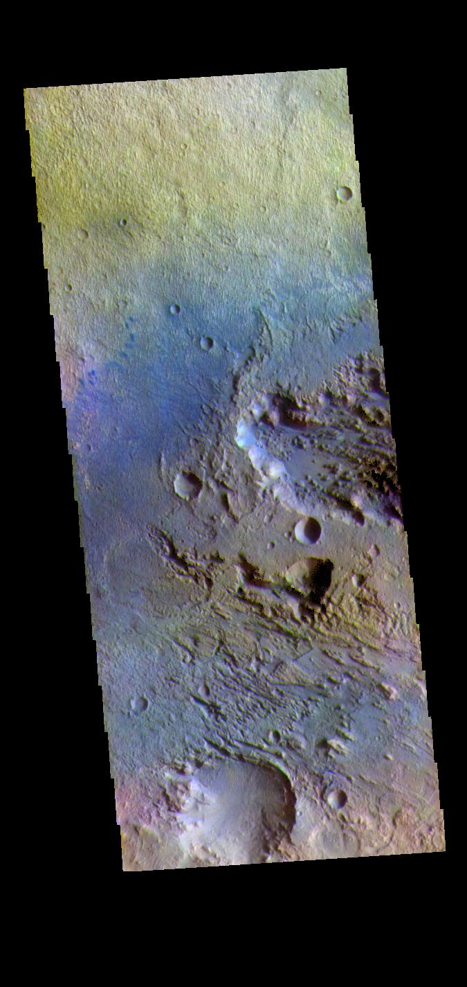 PIA23599: Terra Sabaea Crater - False Color