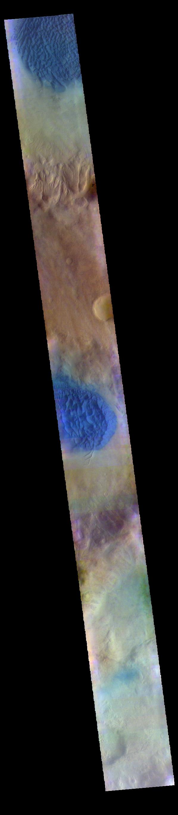 PIA24059: Noachis Terra Crater Dunes - False Color
