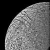 PIA01523: Europa Linear Features from 246,000 kilometers