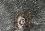 PIA01611: Kittu Dark Ray Crater