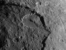 PIA06171: Giant Landslide on Iapetus