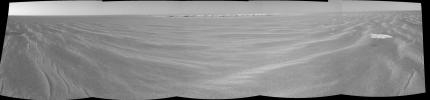 PIA08763: Opportunity's First Glimpse into 'Victoria Crater'