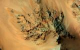 PIA19359: Seasonal Flows in the Central Mountains of Hale Crater