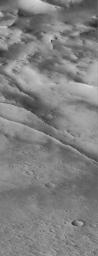 PIA01158: Schiaparelli Crater Rim and Interior Deposits - High Resolution Image