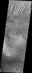 PIA06906: Layered Candor Chasma