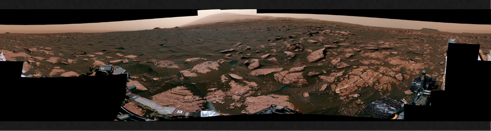PIA11241: Panorama with Active Linear Dune in Gale Crater, Mars