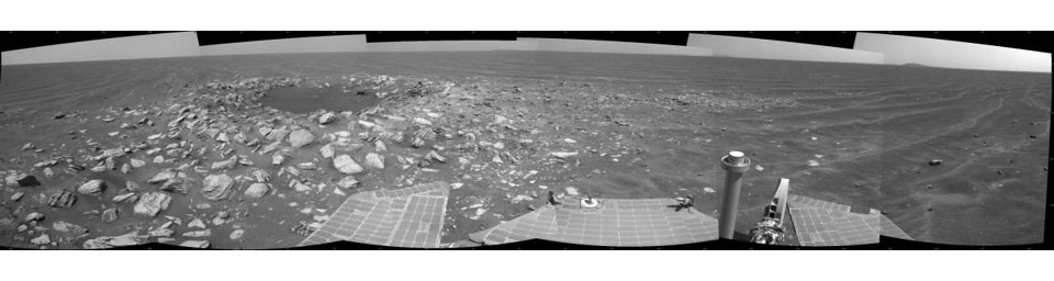 PIA14132: Opportunity Beside a Small, Young Crater