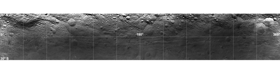 PIA14318: Mosaic Image of Vesta's Surface