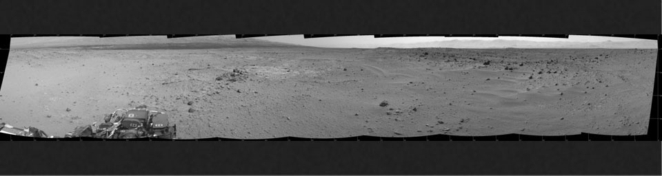 PIA17354: View Ahead After Curiosity's Sol 376 Drive Using Autonomous Navigation