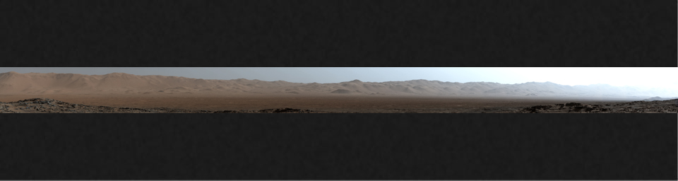 PIA20333: Northern Portion of Gale Crater Rim Viewed from 'Naukluft Plateau'