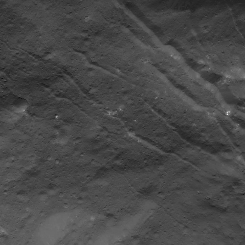 PIA22634: Fractures in Occator Crater
