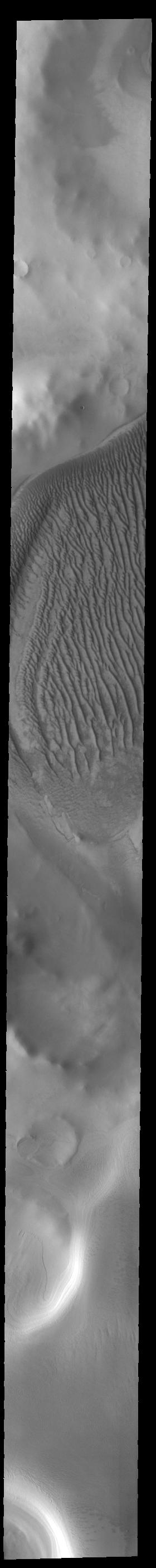 PIA24399: Richardson Crater Dunes