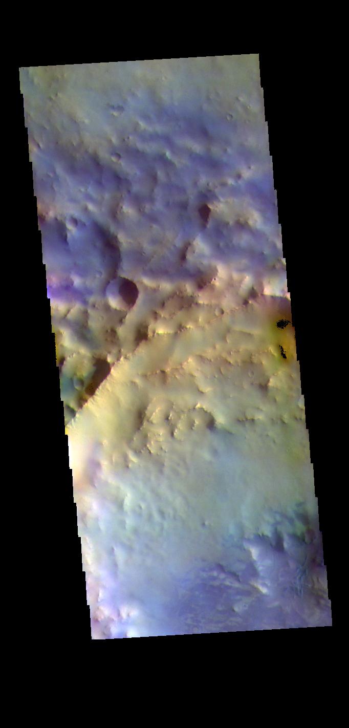 PIA24675: Terra Sabaea Crater - False Color