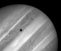 PIA01258: Rare Hubble Portrait of Io and Jupiter
